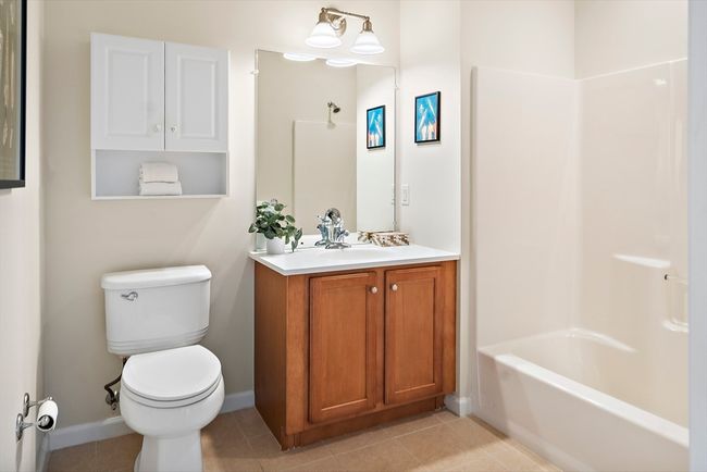 303 - 107 Clocktower Dr, Condo with 2 bedrooms, 2 bathrooms and null parking in Waltham MA | Image 15