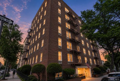 1h-39-76 57th St, Woodside, NY, 11377-3333 | Card Image