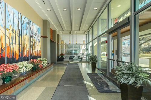 apt-623-4600 S Four Mile Run Dr, ARLINGTON, VA, 22204-3513 | Card Image