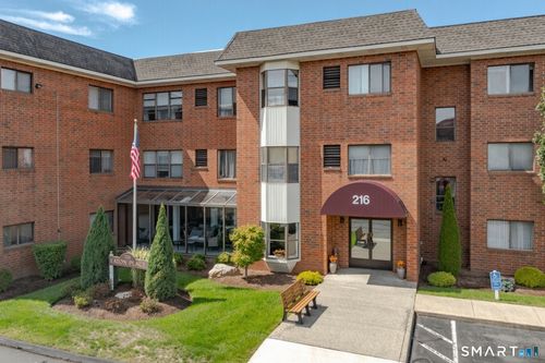 213-216 Quinnipiac Ave, North Haven, CT, 06473-3651 | Card Image