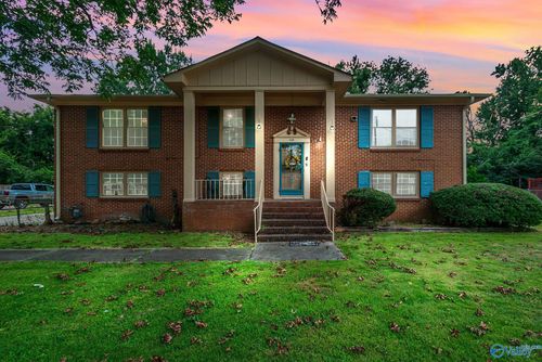1120 Bessemer Rd Nw, Huntsville, AL, 35816-2302 | Card Image