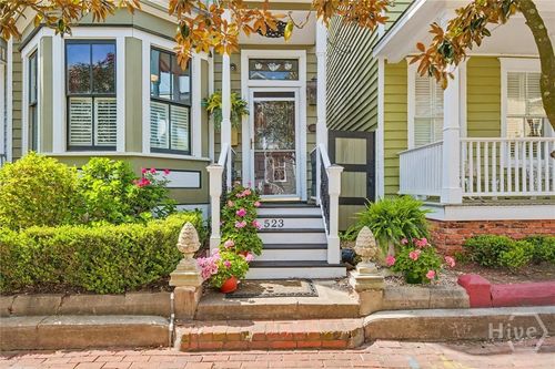 523 E Gaston St, Savannah, GA, 31401-5136 | Card Image