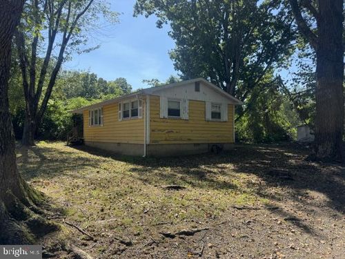 18336 Williams Rd, Triangle, VA, 22172-1718 | Card Image