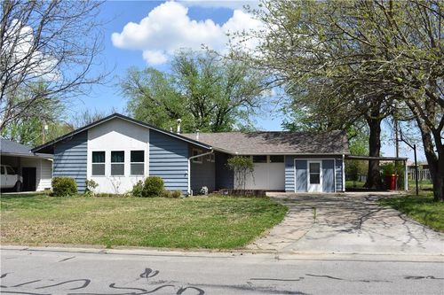 707 Normal St, Pittsburg, KS, 66762-6334 | Card Image