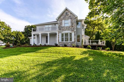 726 Hillcrest Ave, STATE COLLEGE, PA, 16803-3423 | Card Image