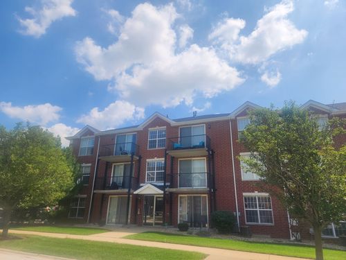unit-2s-16661 Liberty Cir, Orland Park, IL, 60467-5529 | Card Image