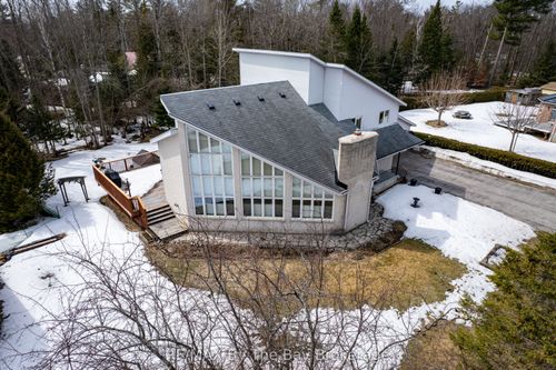 32 Bridlewood Cres, Wasaga Beach, ON, L9Z1B4 | Card Image