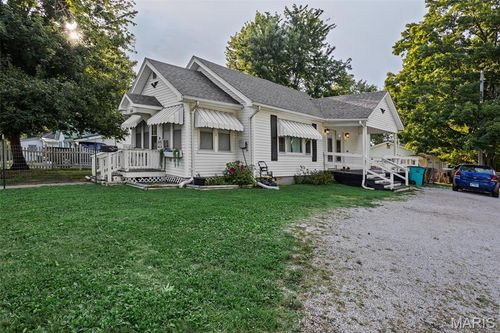 702 W Jefferson Street, Pittsfield, IL, 62363 | Card Image