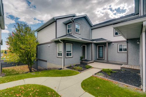 1205 Signal Hill Green Sw, Calgary, AB, T3H2Y4 | Card Image