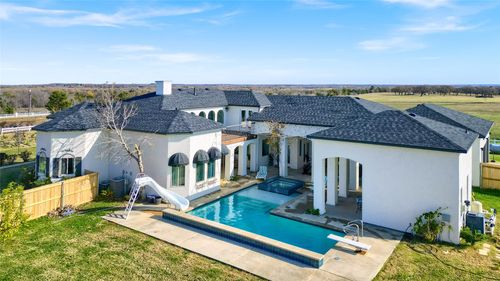 200 Union Grove Rd, Valley View, TX, 76272-1300 | Card Image