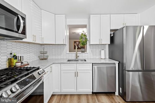 5919 Grisby House Ct, CENTREVILLE, VA, 20120-2865 | Card Image