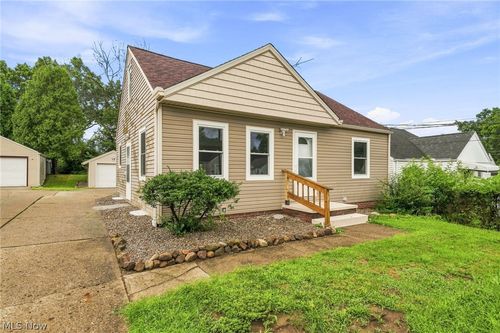 1534 Norwood Pl Nw, Canton, OH, 44709-3341 | Card Image