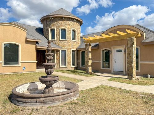 1332 Royal Palm St, Alamo, TX, 78516-2720 | Card Image