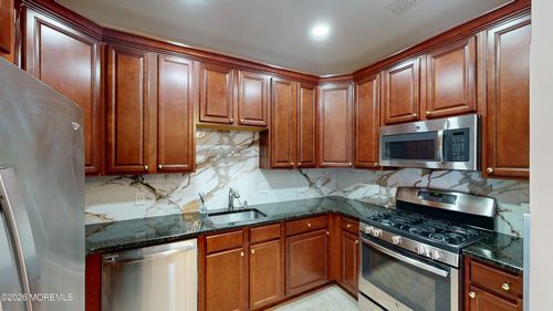 112 Regency Ct, Morganville, NJ, 07751-5208 | Card Image