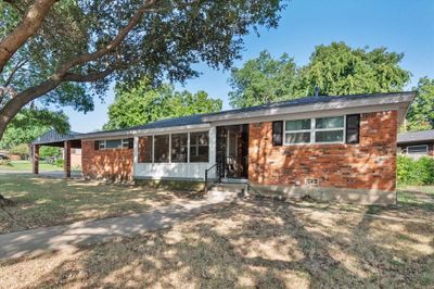 5921 Circular Drive, House other with 3 bedrooms, 1 bathrooms and null parking in North Richland Hills TX | Image 2