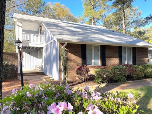 375 Saint Andrews Dr, Pinehurst, NC, 28374-9558 | Card Image