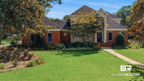 102 Clubhouse Dr, Fairhope, AL, 36532-3372 | Card Image