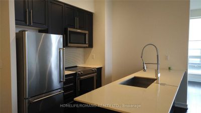 412 - 4011 Brickstone Mews, Condo with 2 bedrooms, 2 bathrooms and 1 parking in Mississauga ON | Image 3