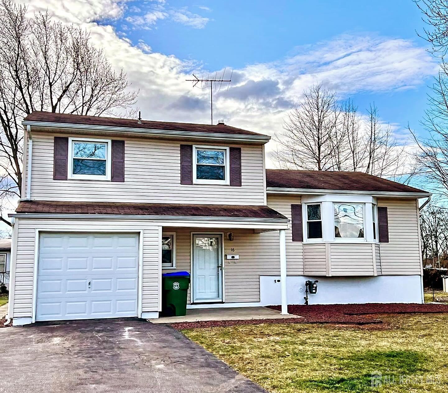 Residential Lease in Middlesex