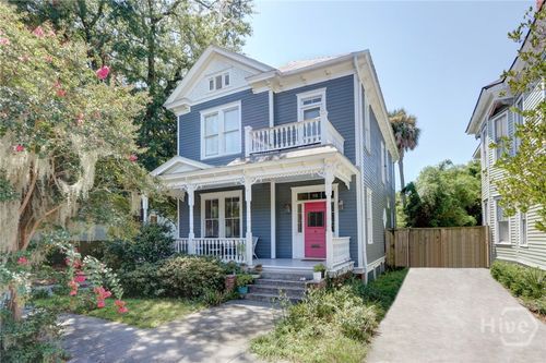 19 E 39th St, Savannah, GA, 31401-8562 | Card Image