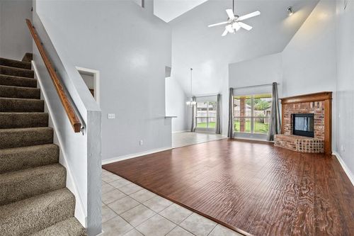 905 Sw 41st St, Moore, OK, 73160-1115 | Card Image