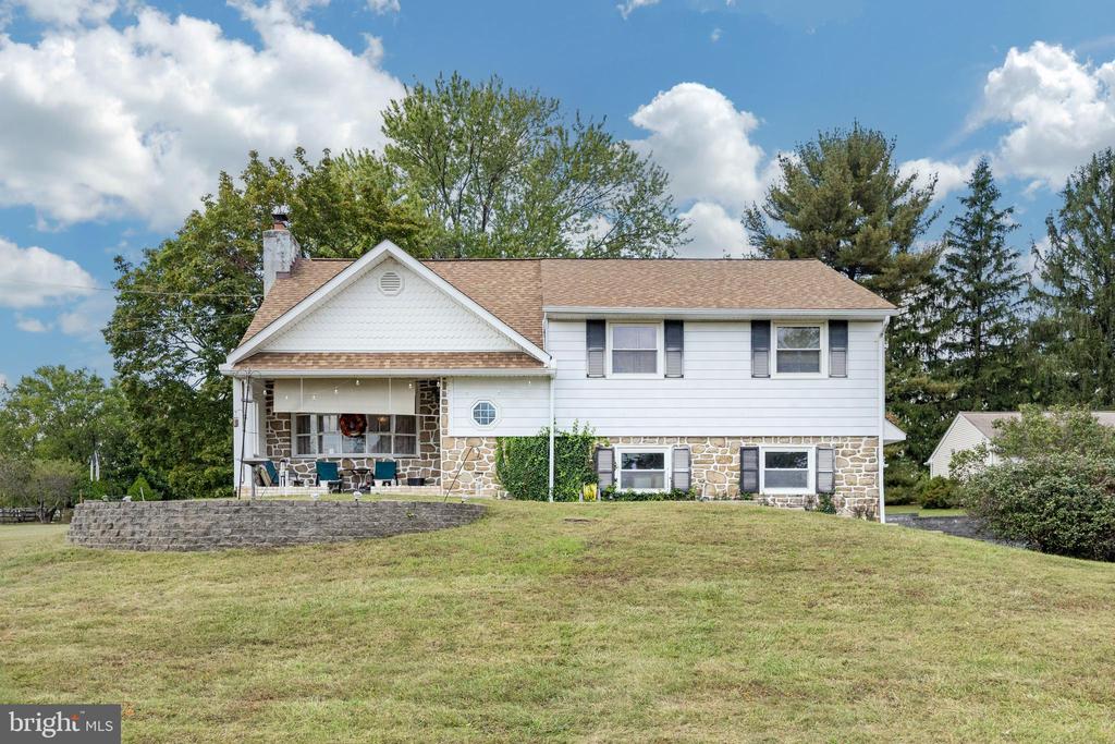 Windy Hill Rd, Norristown, PA 19403
