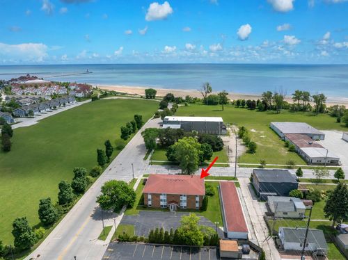 unit-7-1106 S 7th St, SHEBOYGAN, WI, 53081-4979 | Card Image