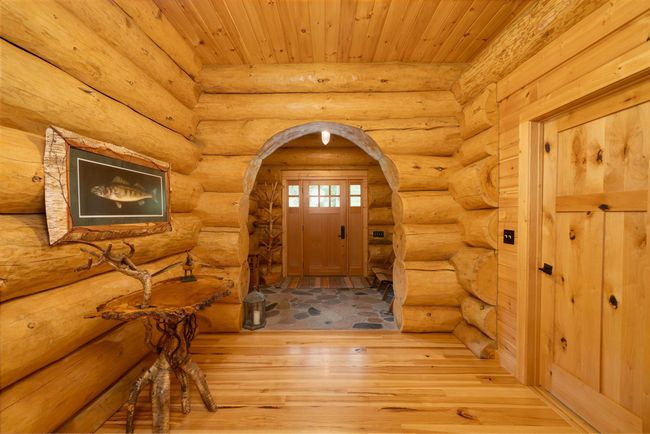 Foyer | Image 6