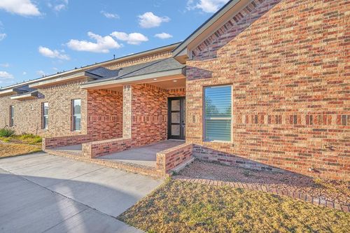 806 Neely Ave, Midland, TX, 79705-7524 | Card Image
