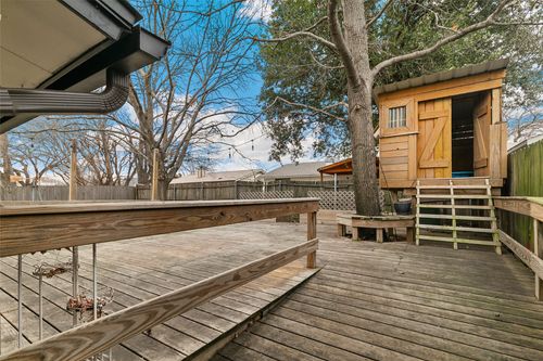 417 Kirby Creek Dr, Grand Prairie, TX, 75052-6430 | Card Image