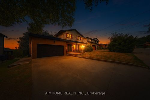 23 Hildegard Dr, Hamilton, ON, L8K5S1 | Card Image