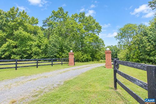6639 Blenheim Rd, Scottsville, VA, 24590-3938 | Card Image