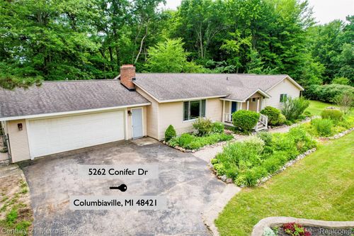 5262 Conifer Dr, Columbiaville, MI, 48421-8905 | Card Image