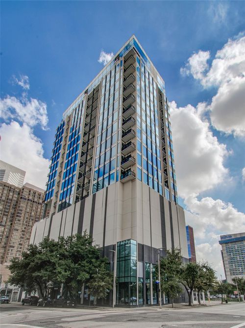 1502-1211 Caroline St, Houston, TX, 77002-6938 | Card Image