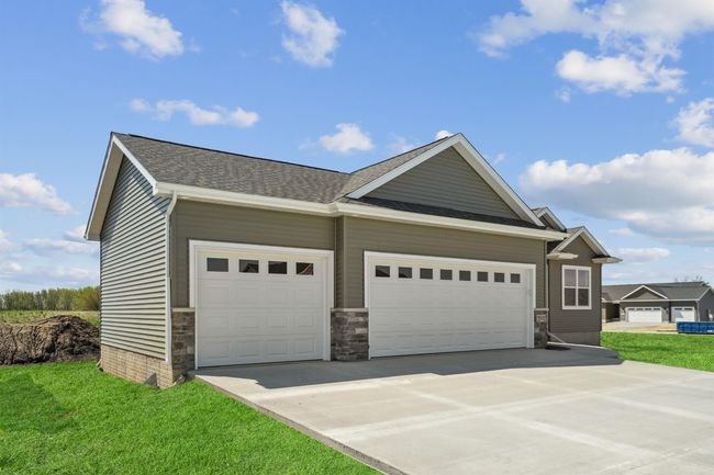 2832 Autumn Woods Dr, House other with 4 bedrooms, 3 bathrooms and null parking in Cedar Falls IA | Image 5