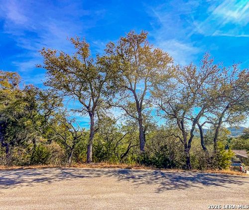 810 La Paloma Dr, Canyon Lake, TX, 78133-2143 | Card Image