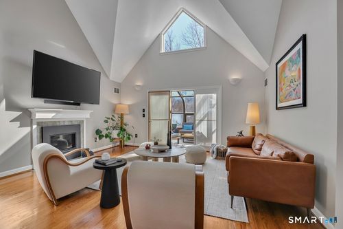 41-41 Timberwood Rd, West Hartford, CT, 06117-1463 | Card Image