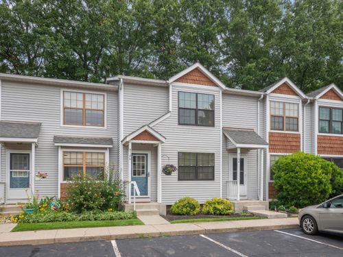 18e-8186 Newark Ave, Westerville, OH, 43081-5542 | Card Image
