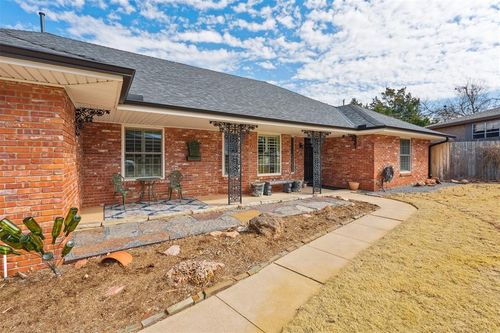 3413 Nw 65th Ter, Oklahoma City, OK, 73116-2107 | Card Image