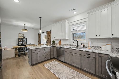 1388 Angus Trl, Lexington, KY, 40509-4299 | Card Image