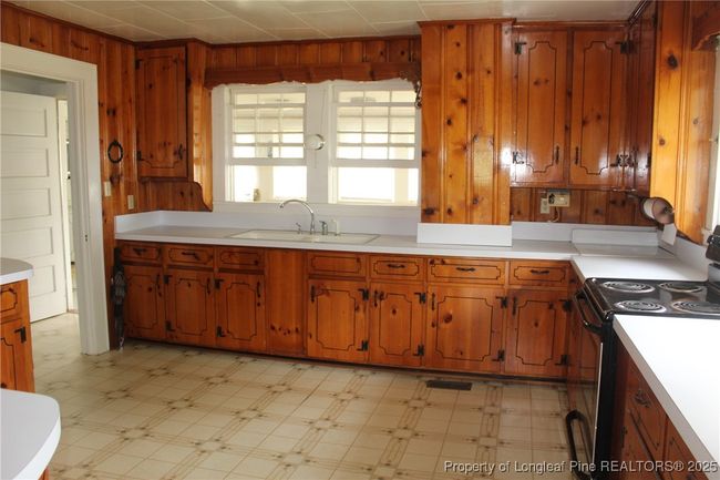 895 N Broad Ridge Rd, House other with 3 bedrooms, 2 bathrooms and null parking in Orrum NC | Image 4