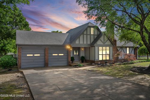 582 White Ash Dr, Southaven, MS, 38671-5409 | Card Image