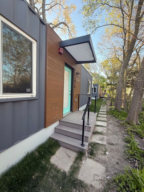 1918 Noyes St, Evanston, IL, 60201-2555 | Card Image