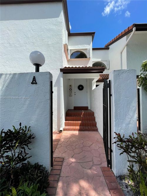 apt-a-1301 Sw 124th Ct, Miami, FL, 33184-2363 | Card Image