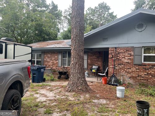 242 Pinehurst Dr, Folkston, GA, 31537-9179 | Card Image