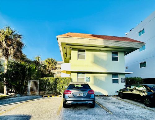 apt-3-2021 Bay Dr, Miami Beach, FL, 33141-4448 | Card Image