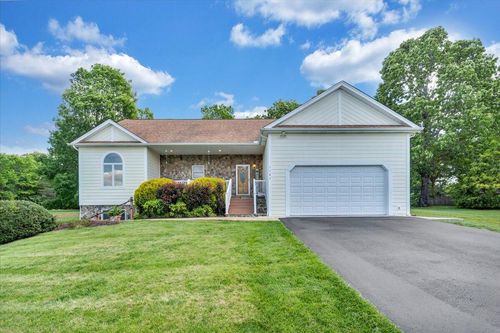 1165 Joffrey Dr, Huddleston, VA, 24104-3608 | Card Image