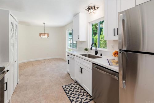 108-2304 Altisma Way, Carlsbad, CA, 92009-6380 | Card Image