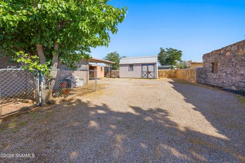 527 Juniper Avenue, Las Cruces, NM, 88001 | Card Image