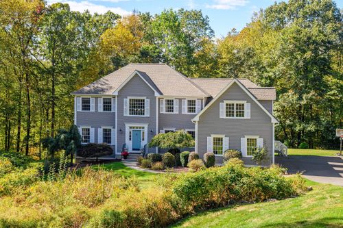 10 Wedgewood Ct, Newtown, CT, 06470-1793 | Card Image